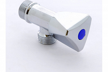 Вентиль 1/2" угловой для подсоединения унитаза ITAP